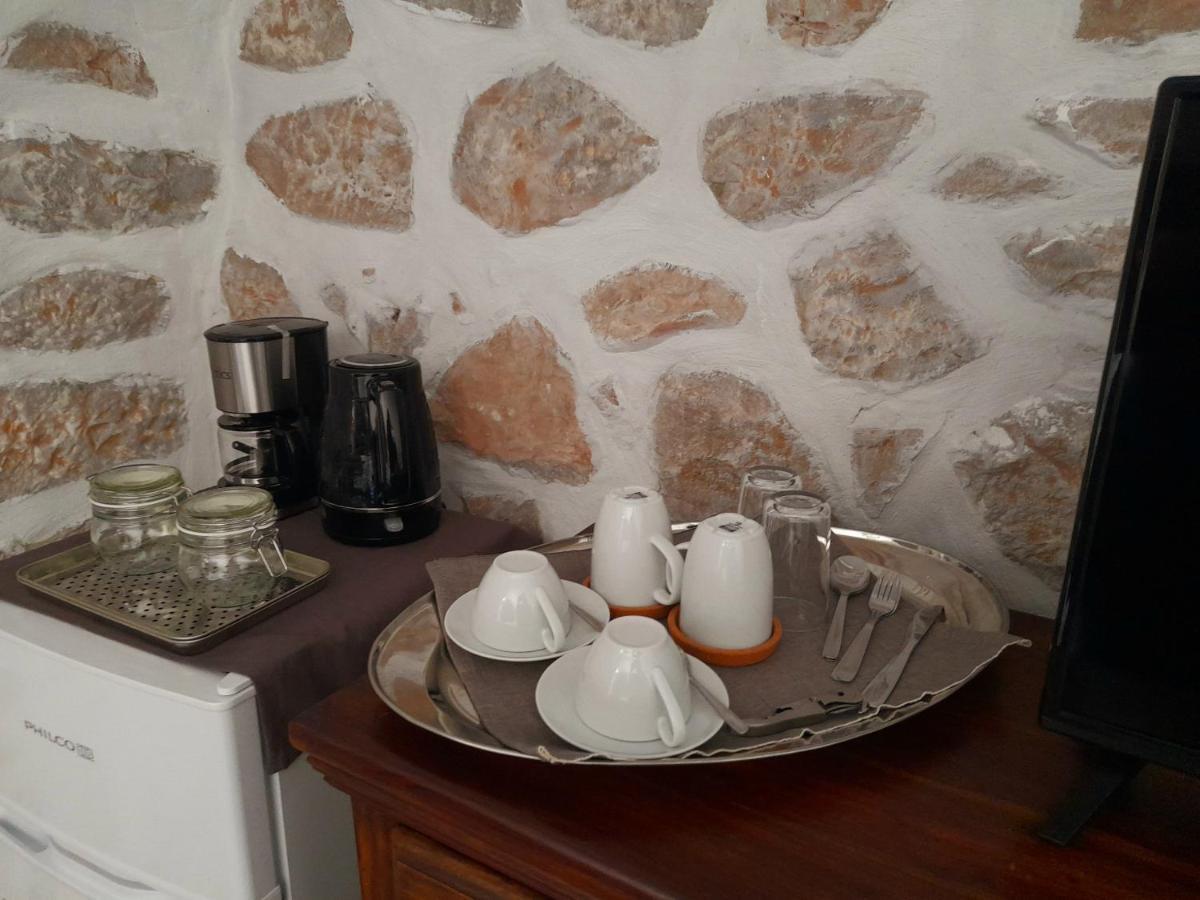 The Two Carob Trees, Traditional Stonehouse, Nikandri, Pirgos Diros Apartment Lefkias Екстериор снимка